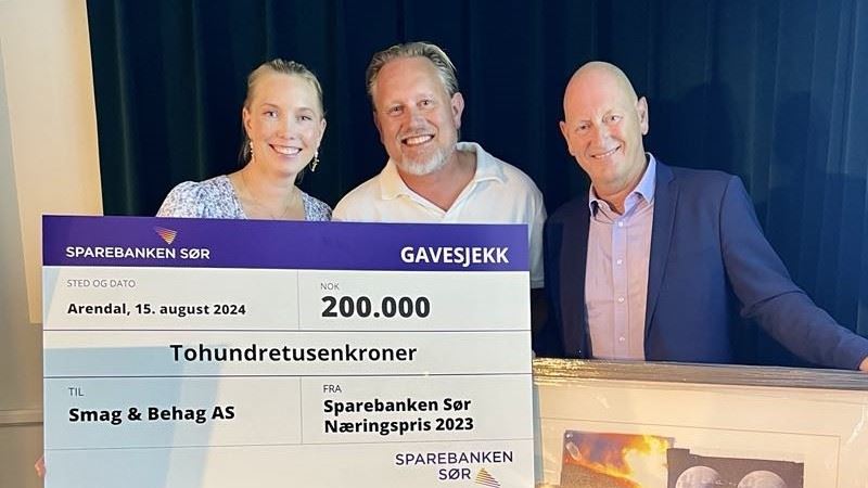 Hege Julianne Nevestad (Visit Sørlandet), Hans Petter Klemmetsen (Smag & Behag) og tidligere konsernsjef i Sparebanken Sør, Geir Bergskaug