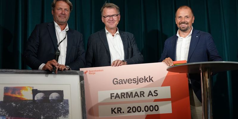 Administrerende direktør i Farmar, John W. Nilsen mottar næringsprisen for 2024