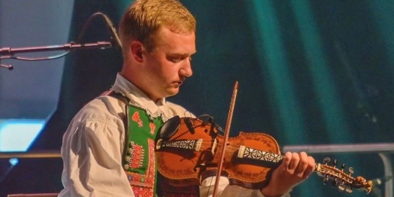 Eivind Tanche-Larsen Knutsen får Sparebanken Norges folkemusikkstipend 2026