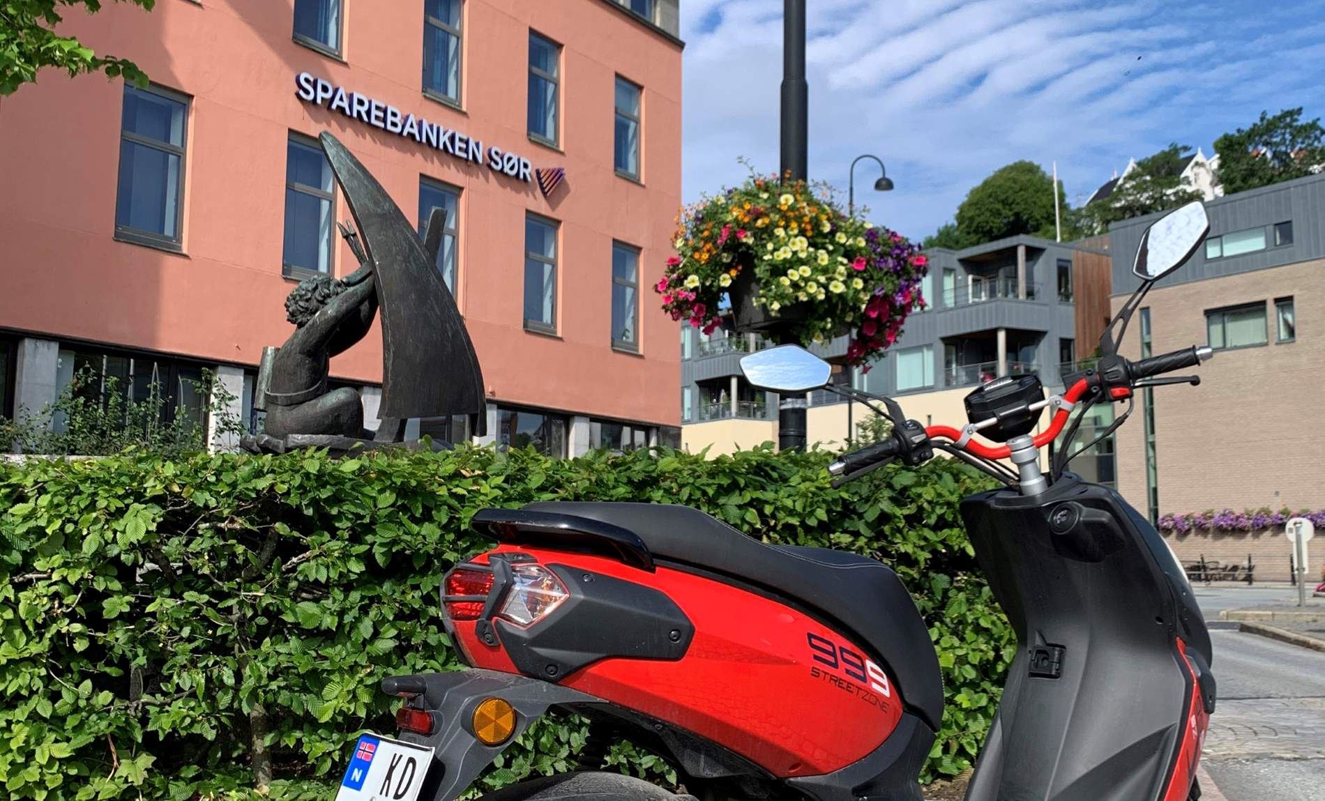 Kjøp mopedforsikring fra banken din