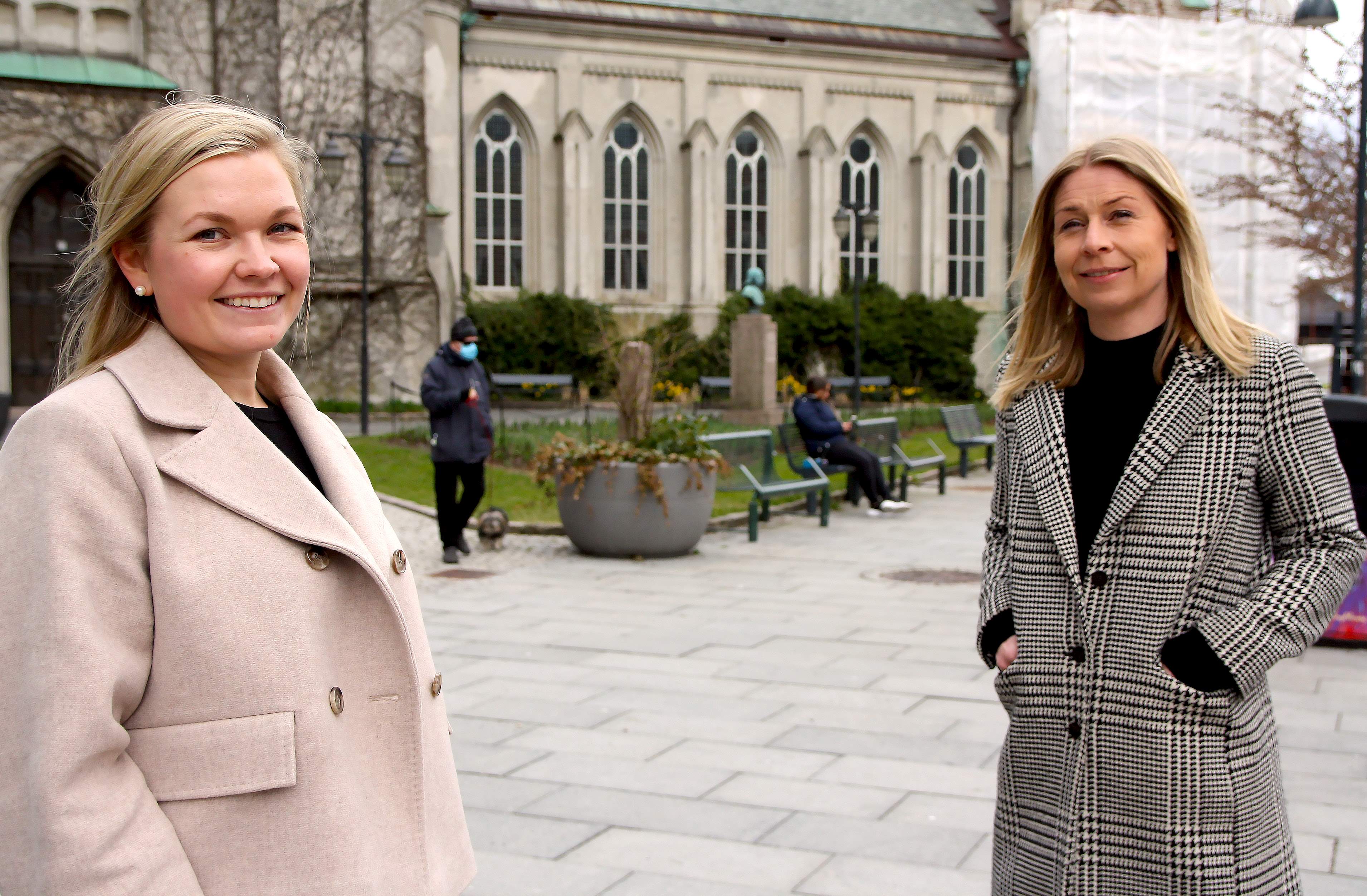 Trainee Anine Bentsen og rådgiver Karina Holte