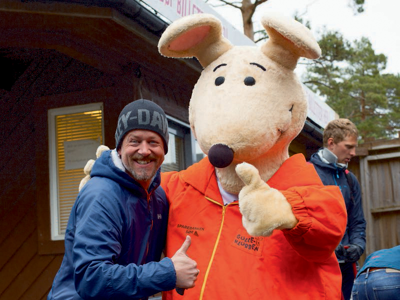 Bilde fra Gulledagen - glade barn og Gulle