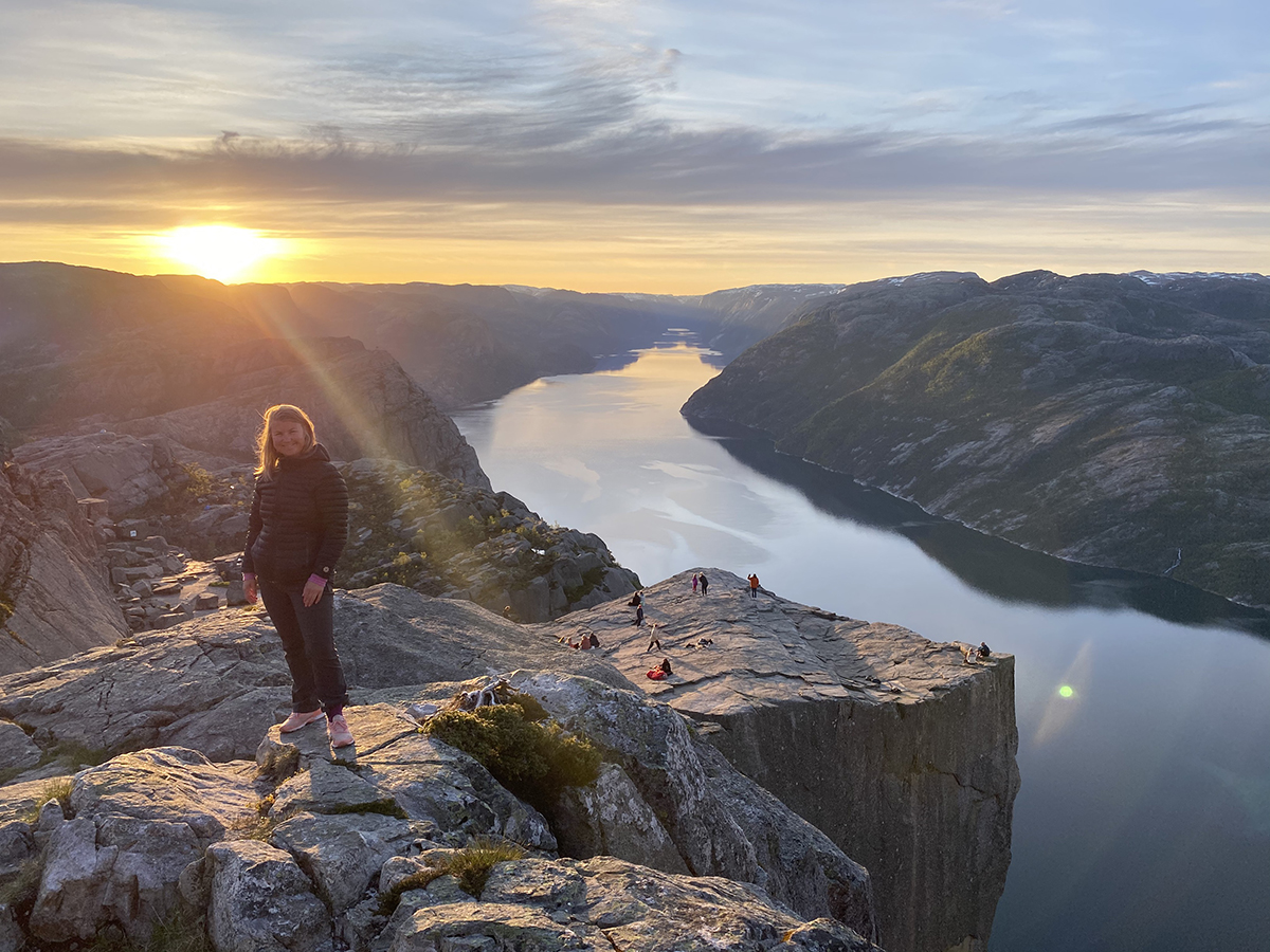 Rådgiver Maria Ask på fjelltopp